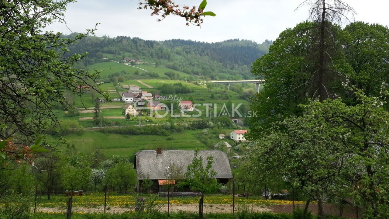 Zvýhodnená cena Predám pozemky a dom s veľkou záhradou Skalité, iba u nás